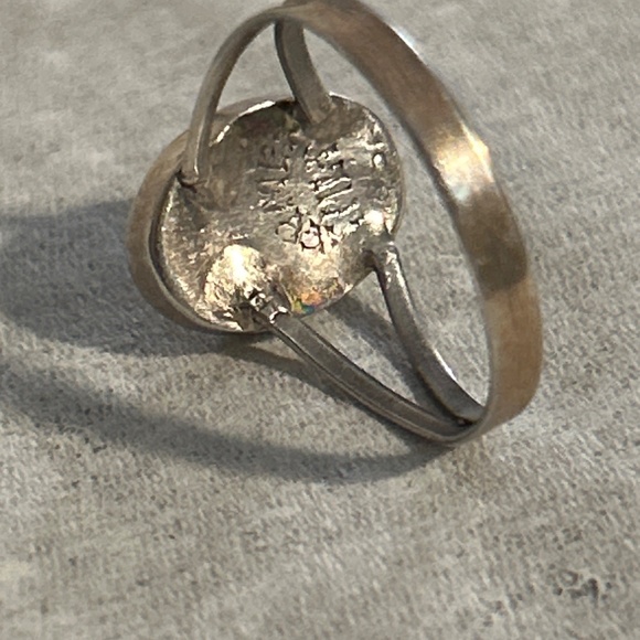 Silver ring - Picture 6 of 6